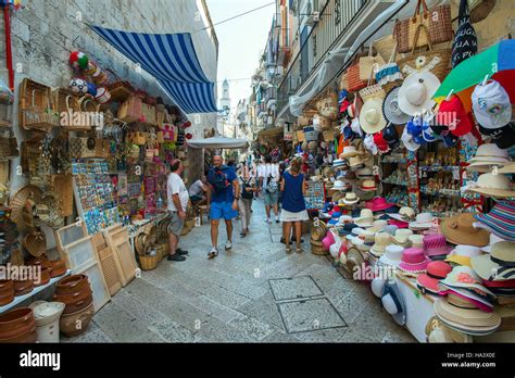 Shopping in Bari 